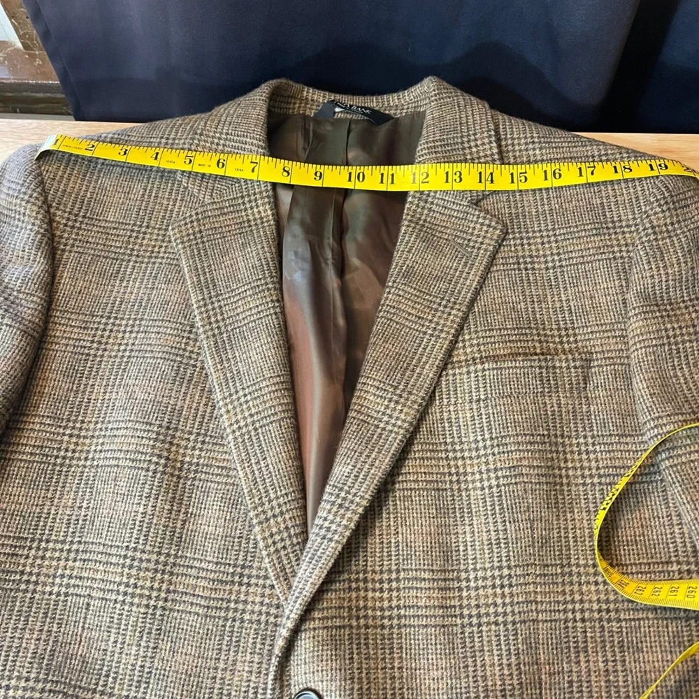 Jos A Bank Mens 43R Brown Plaid 100% Camel Hair 2B‎ Sport Coat Blazer